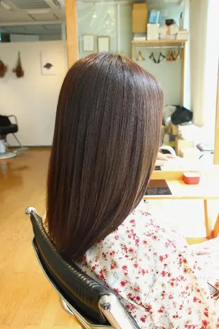 セミロング カラー フジタミキ ✨メテオ TR、ヘッドスパのヘアスタイル