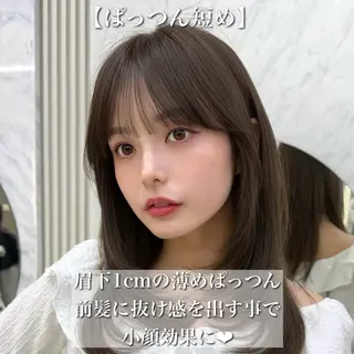ミディアム 似合わせレイヤー/ 透明感カラーのヘアスタイル