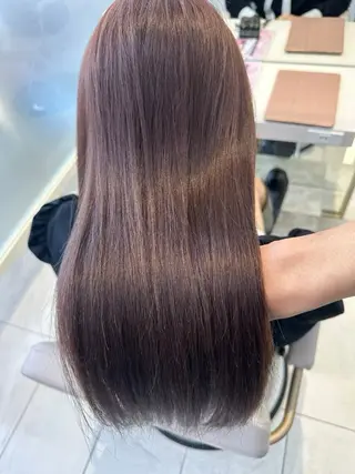セミロング カラー かなこ／重めレイヤー ／透明感カラーのヘアスタイル