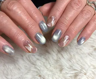 ネイル plus j ゆう˚ʚ♡ɞ˚のネイルデザイン