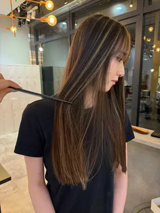 ロング カラー 赤み無し柔らかカラー 【梅田】madokaのヘアスタイル