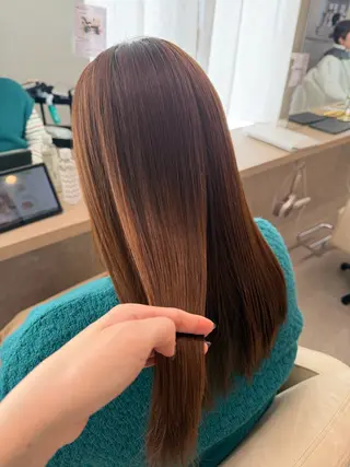 セミロング りん/ハイトーン💖 🌈髪質改善✨️浜松のヘアスタイル