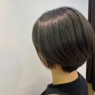 ショート カラー 渡邊 唯のヘアスタイル
