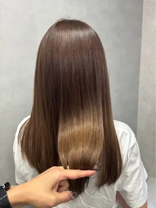 ロング かがみ/メンテナンス カット無料のヘアスタイル