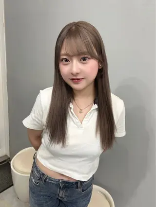 ロング 🩶ブリーチ/ レイヤー🩶フミカのヘアスタイル