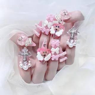 ネイル Lee Nailsのネイルデザイン