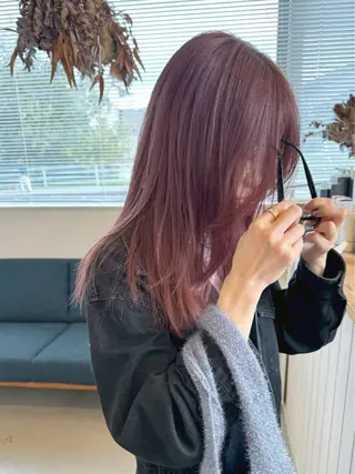 カラー yui / Aimer小山のヘアスタイル