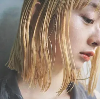 ミディアム カラー よしだ とおいのヘアスタイル