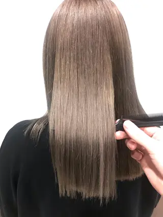 セミロング 下條 真のヘアスタイル