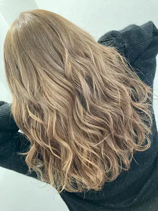 セミロング カラー パーマ ブリーチ毛縮毛矯正 👑山口のヘアスタイル