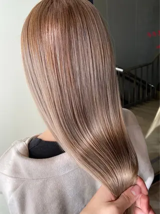 セミロング ナチュラル🫧透明感 艶髪✨️亘 蓮太のヘアスタイル