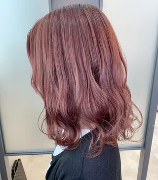 セミロング カラー 【透明感、艶髪】西村 有司のヘアスタイル