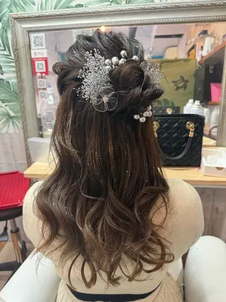 ミディアム 川本 葵のヘアスタイル
