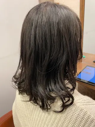 ミディアム liL  hair サトウリョウタのヘアスタイル