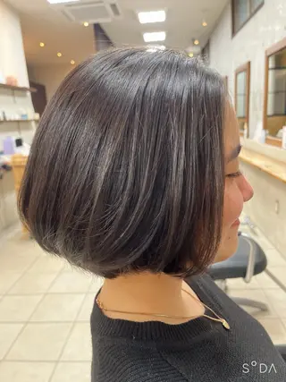 ミディアム たなか なおのヘアスタイル