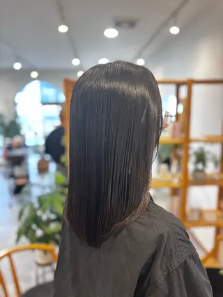 ミディアム SORA.所属・由良 龍也のヘアスタイル