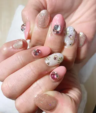 ネイル 藤山 香奈のネイルデザイン