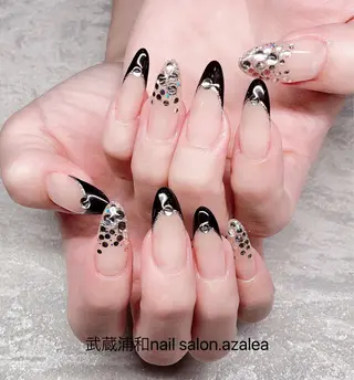 ネイル R inのネイルデザイン