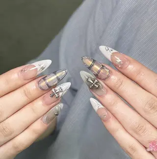 ネイル エリ🫧 nail池袋東口のネイルデザイン