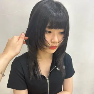 セミロング うるツヤハイトーン/ レイヤー⟡mayuのヘアスタイル