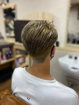 ショート カラー 後藤 征信のヘアスタイル