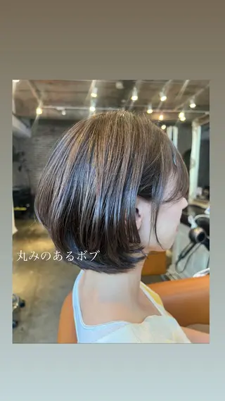 ショート カラー ハイライト/インナー /ブリーチ/レイヤーのヘアスタイル