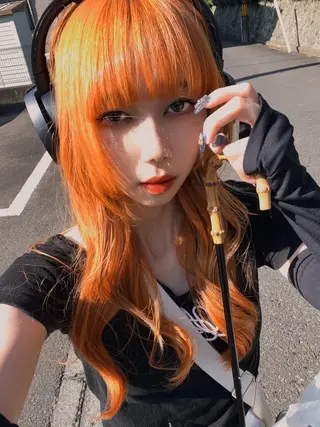 ロング カラー 透明感ハイトーン🦄 キラ🌈のヘアスタイル