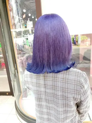 ミディアム カラー ヘアアレンジ 🩶【推しハイトーン 】yuzu🩶のヘアスタイル