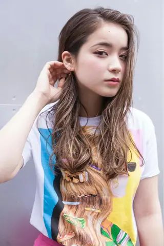 セミロング ☕️ベージュカラー 内藤光哉☕️のヘアスタイル