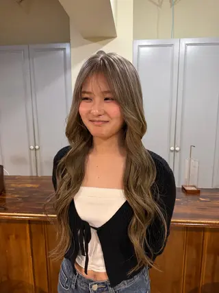 ミディアム カラー 🤩噂のMr.髪ポジ ティブ®️yu🤩のヘアスタイル