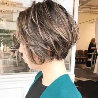 ミディアム カラー ヘアアレンジ Mariana/ 鶴原-ハイライトのヘアスタイル