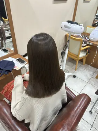 セミロング カラー 種村 彩乃のヘアスタイル