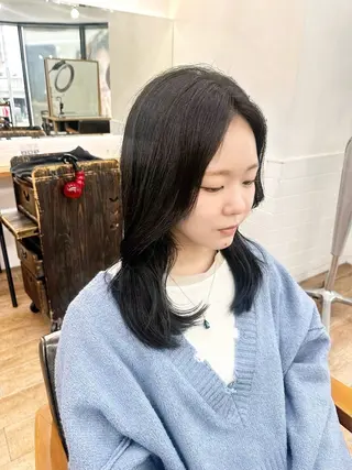 セミロング カラー パーマ ヘアアレンジ メンズ キッズ 骨格レイヤーカット 🌿美髪縮毛矯正のヘアスタイル
