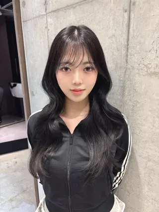 ロング カラー 韓国レイヤー透明感 カラーヨウスケのヘアスタイル