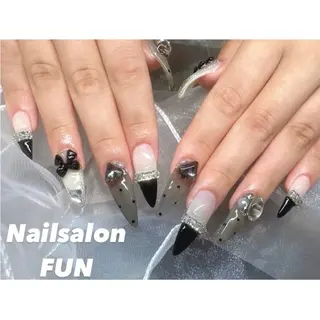 ネイル Nailsalon FUN🌈のネイルデザイン