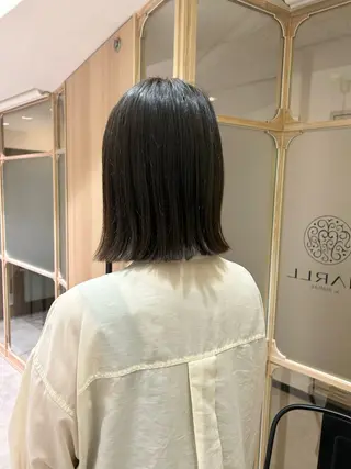 ミディアム AILERON 神村のヘアスタイル