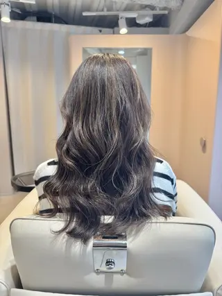 カラー SHEA+所属・今村 圭佑のヘアスタイル