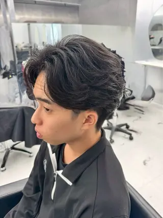 メンズ 🦋ハイトーン×ア レンジ💫Leenaのヘアスタイル