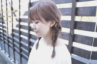 セミロング カラー soins de MaLilyのヘアスタイル