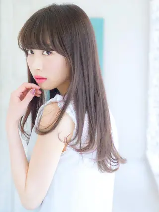 セミロング 髪質改善 縮毛の達人 矢井由真のヘアスタイル