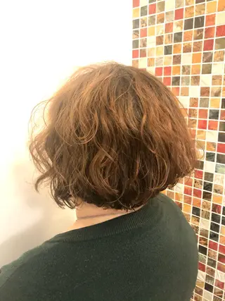 ショート パーマ 岩谷 愛依のヘアスタイル