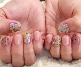 ネイル 東 千夏のネイルデザイン