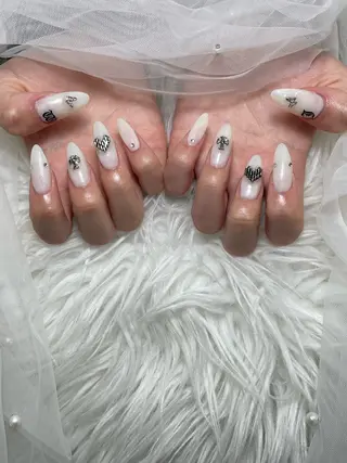 ネイル 🌈 Laule'aのネイルデザイン