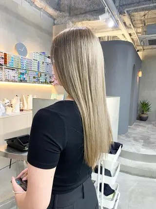 ロング カラー 前橋 姫奈のヘアスタイル