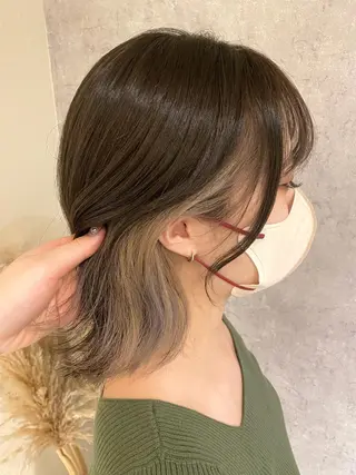ミディアム カラー オタク美容師🎮 AKARIのヘアスタイル