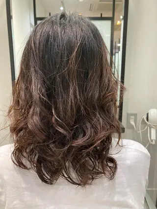 ミディアム 寺田 ゆりのヘアスタイル