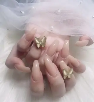 ネイル &ME ネイルサロンのネイルデザイン
