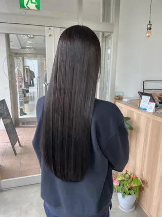 ロング カラー 榎本 亜衣のヘアスタイル