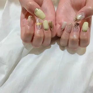 ネイル 藤原 胡桃のネイルデザイン