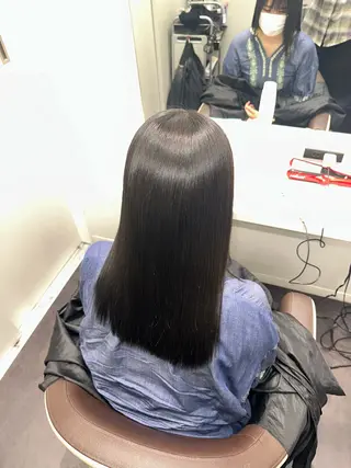 セミロング 美髪特化✨ 伊織✨縮毛矯正✨のヘアスタイル